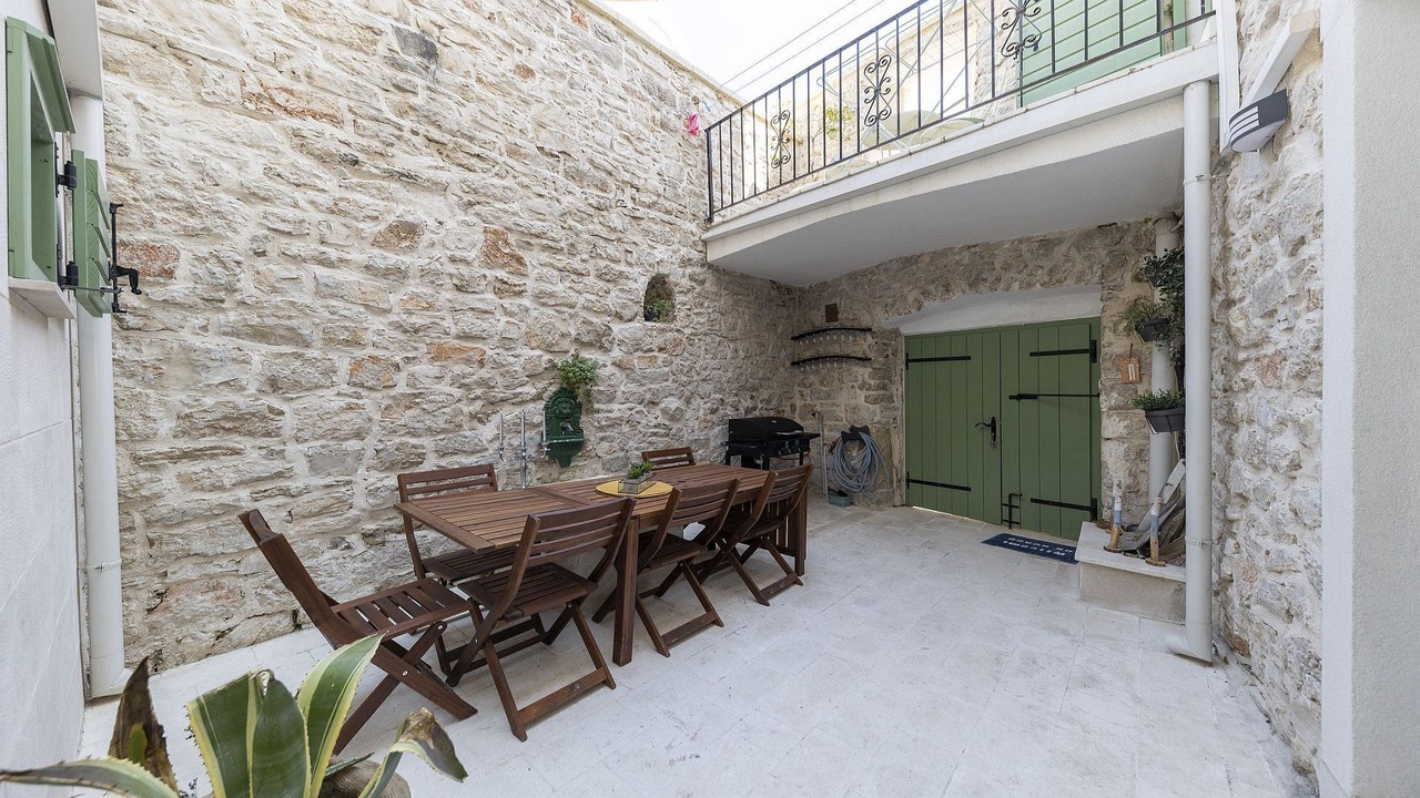 Photo of Outdoor in Betina