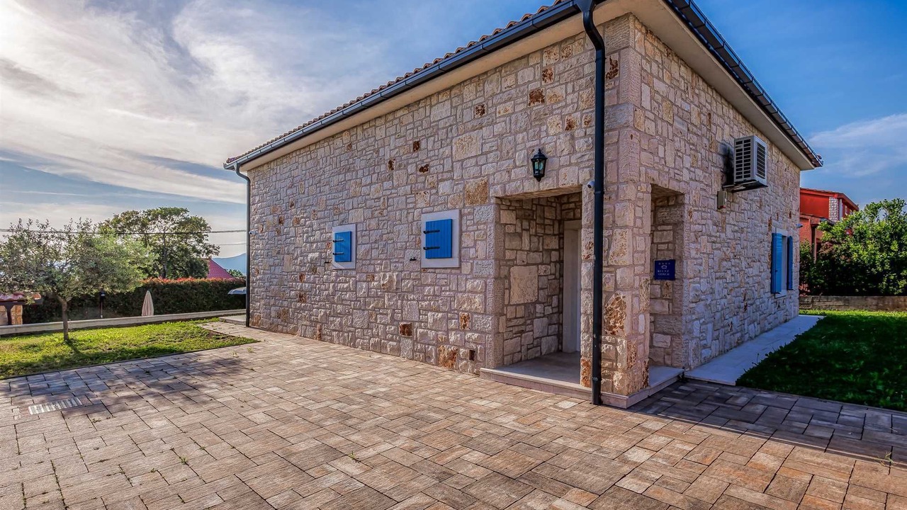Photo of Outdoor in Malinska-Dubasnica