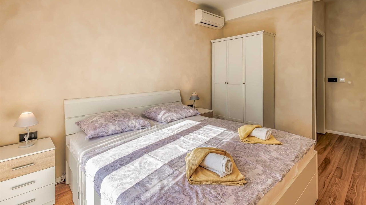 Photo of Bedroom in Malinska-Dubasnica