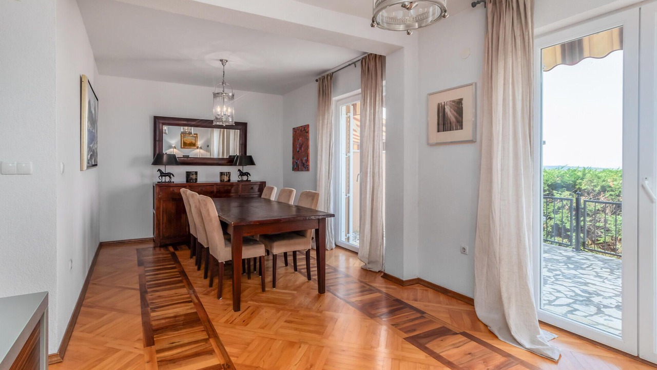 Photo of Bedroom in Banjol