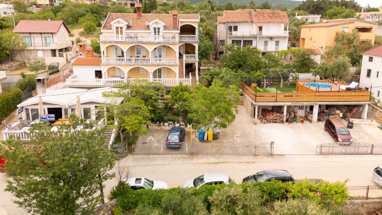 Photo of Others in Gornji Karin