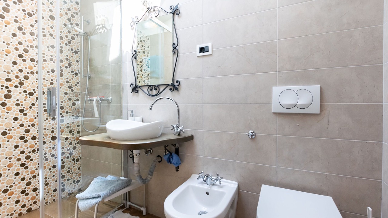 Photo of Bathroom in Sucici