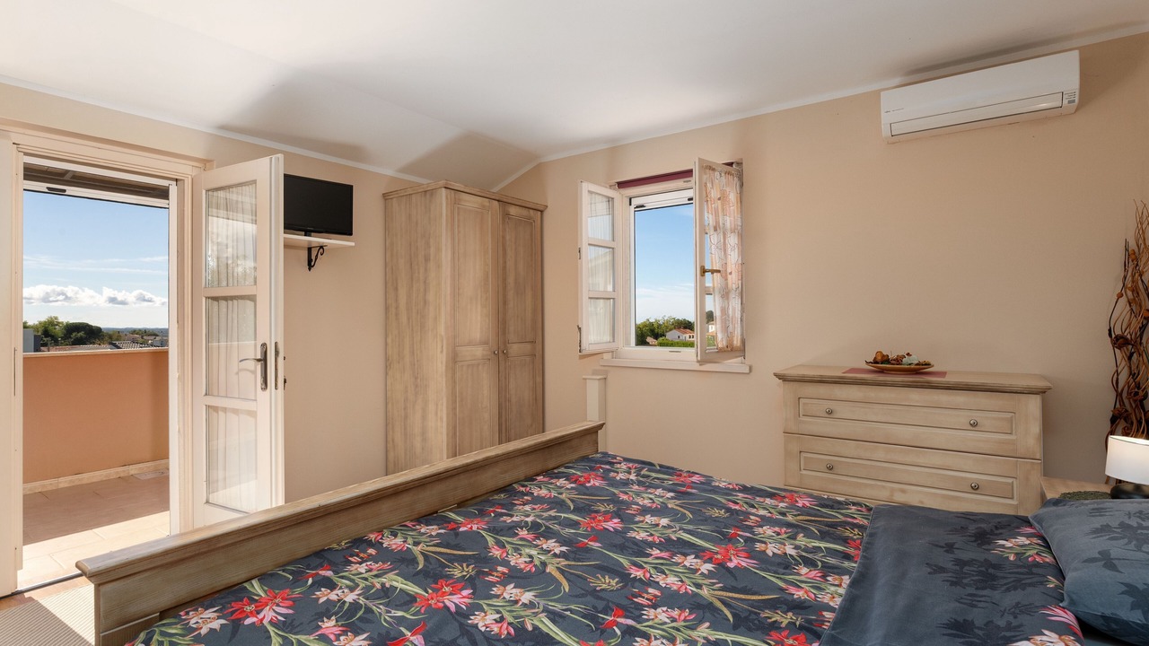 Photo of Bedroom in Kastelir