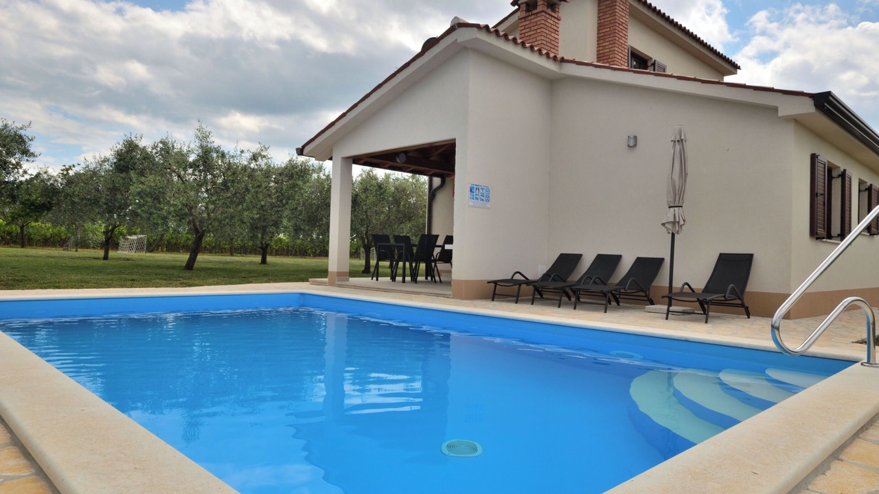 Photo of Outdoor in Lasici