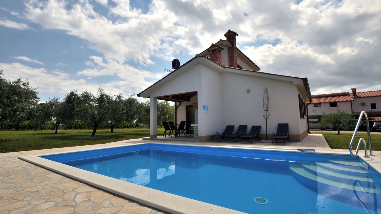 Photo of Outdoor in Lasici