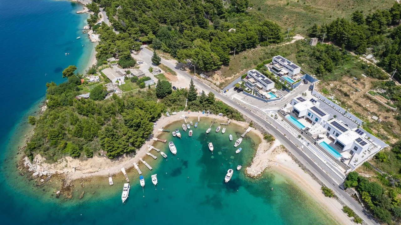 Photo of Others in Omis