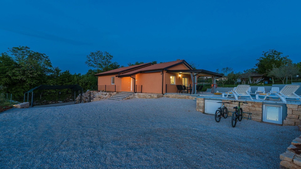 Photo of Patio Balcony in Babici