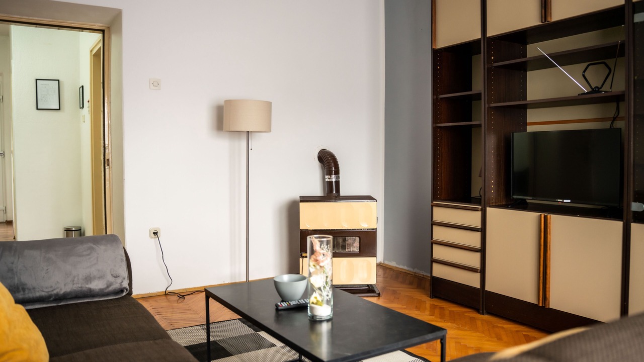 Photo of Livingroom in Cove Parja