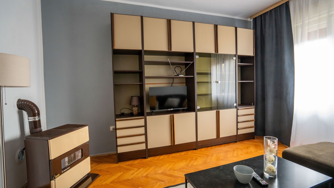 Photo of Livingroom in Cove Parja
