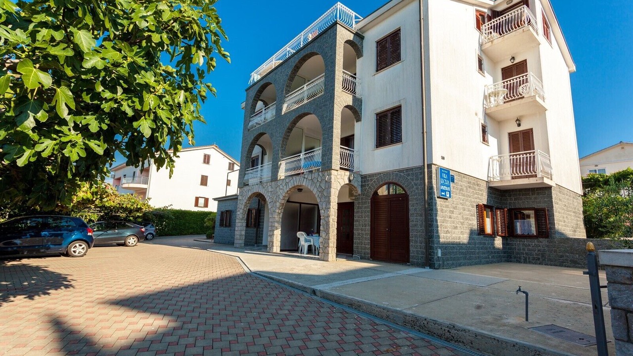 Photo of Outdoor in Porat