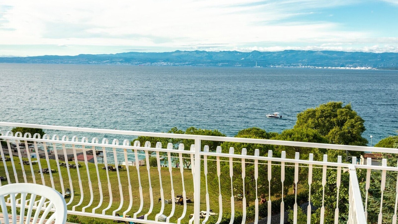 Photo of Outdoor in Porat