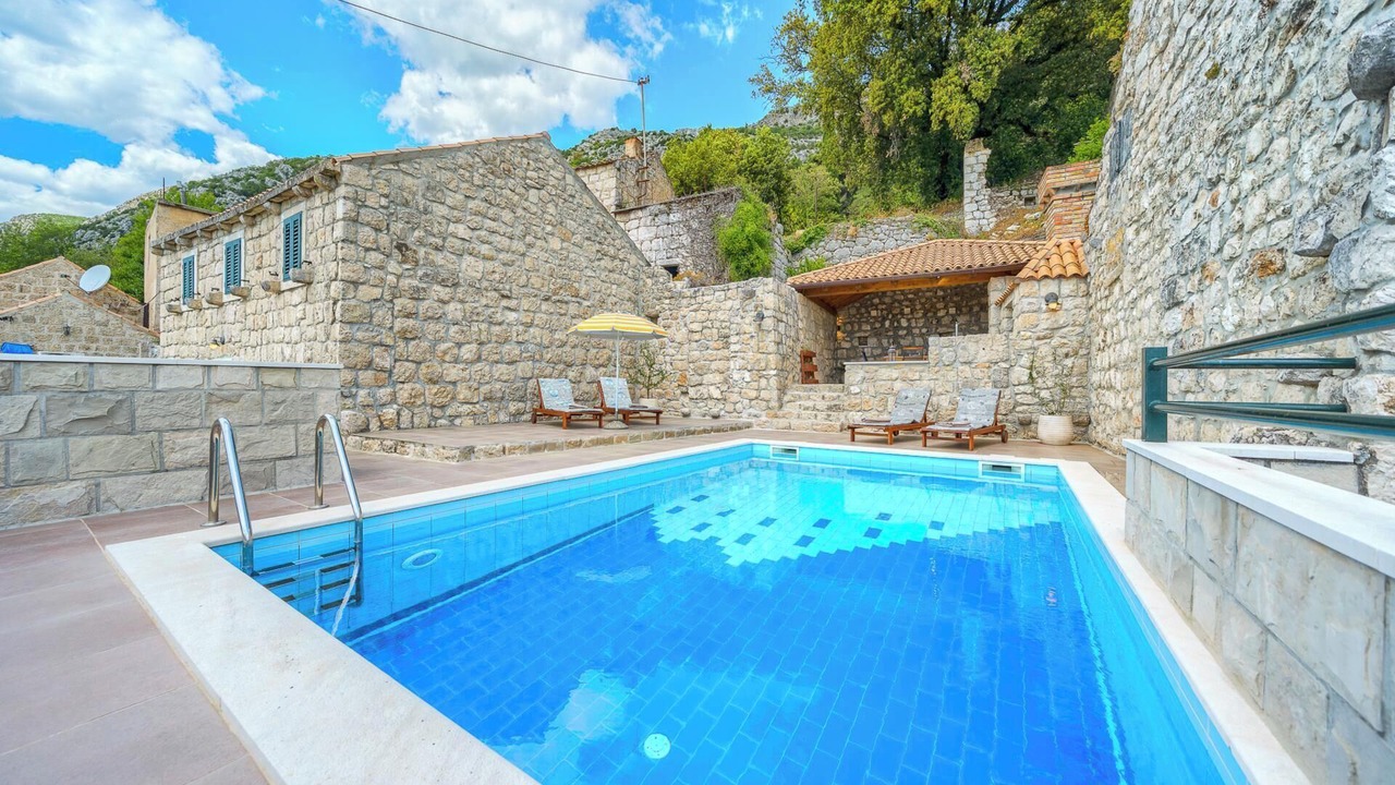 Photo of Outdoor in Mihanici