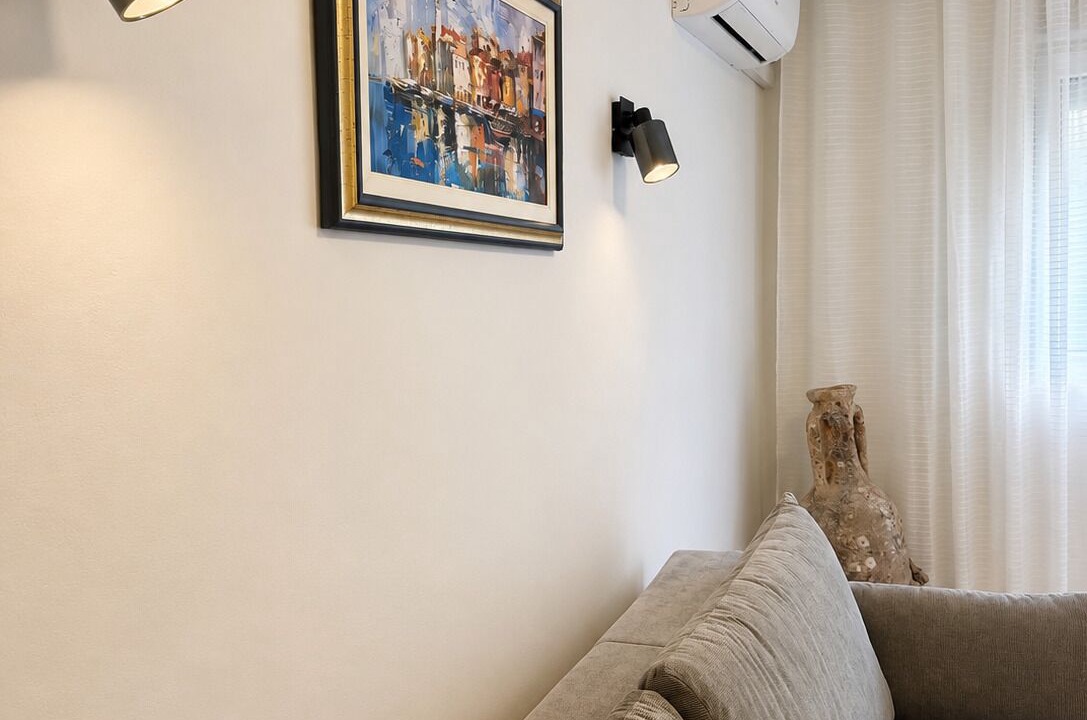 Photo of Livingroom in Krizni rat