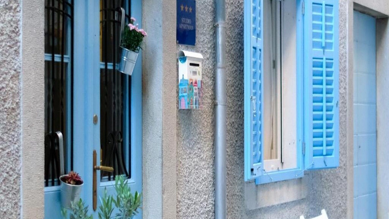 Photo of Outdoor in Cres