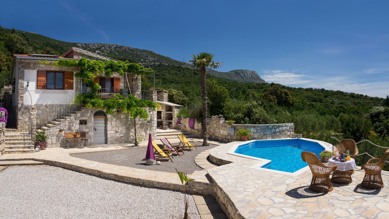 Photo of Outdoor in Kastel Luksic