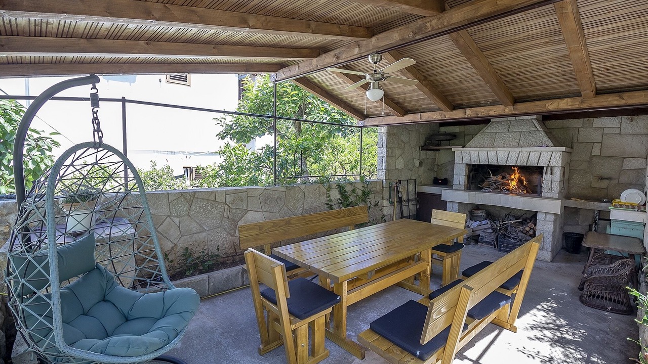 Photo of Outdoor in Cove Murtar
