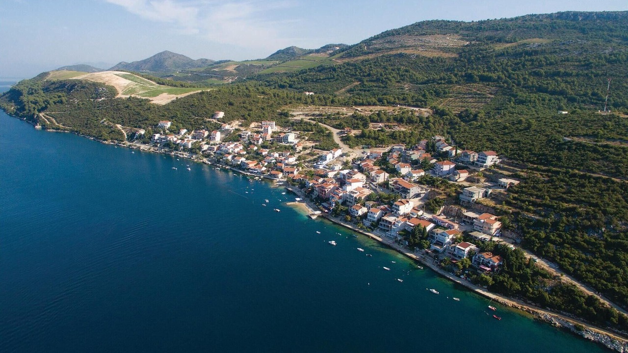 Photo of Others in Komarna
