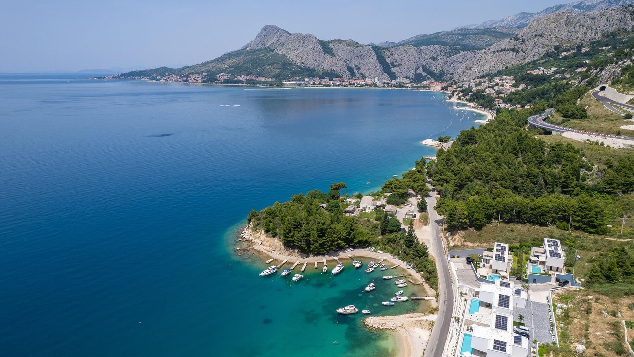 Photo of Others in Omis