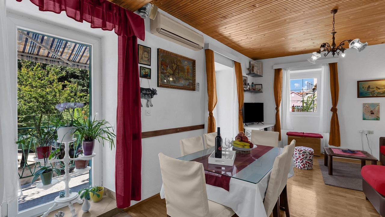Photo of Livingroom in Dugis