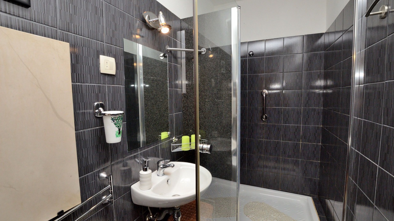 Photo of Bathroom in Obrs