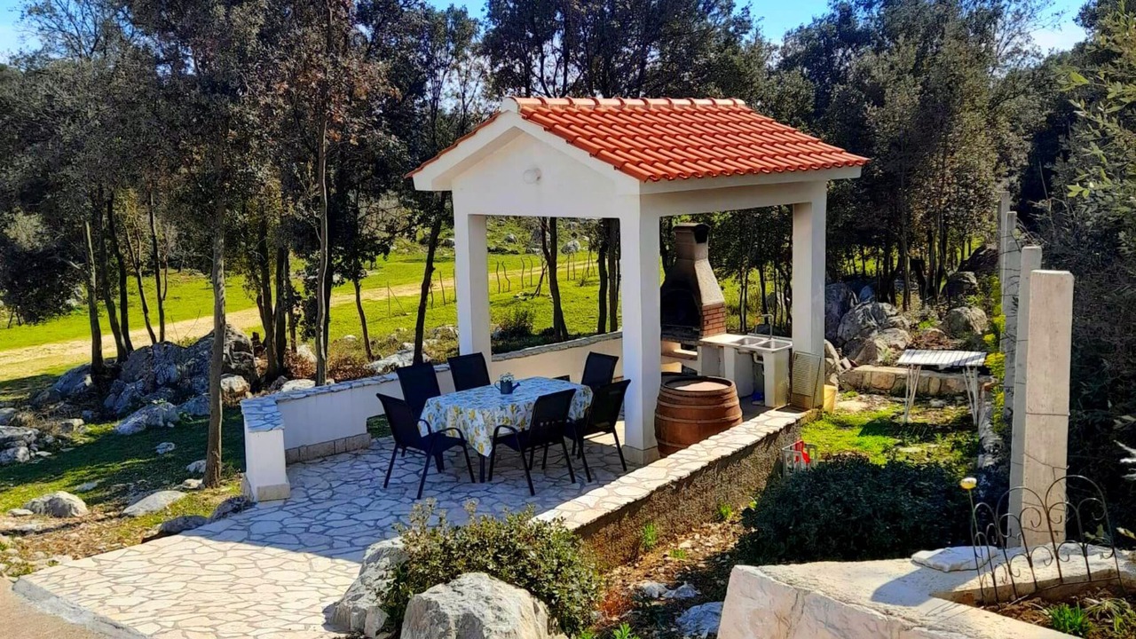 Photo of Outdoor in Suha Punta