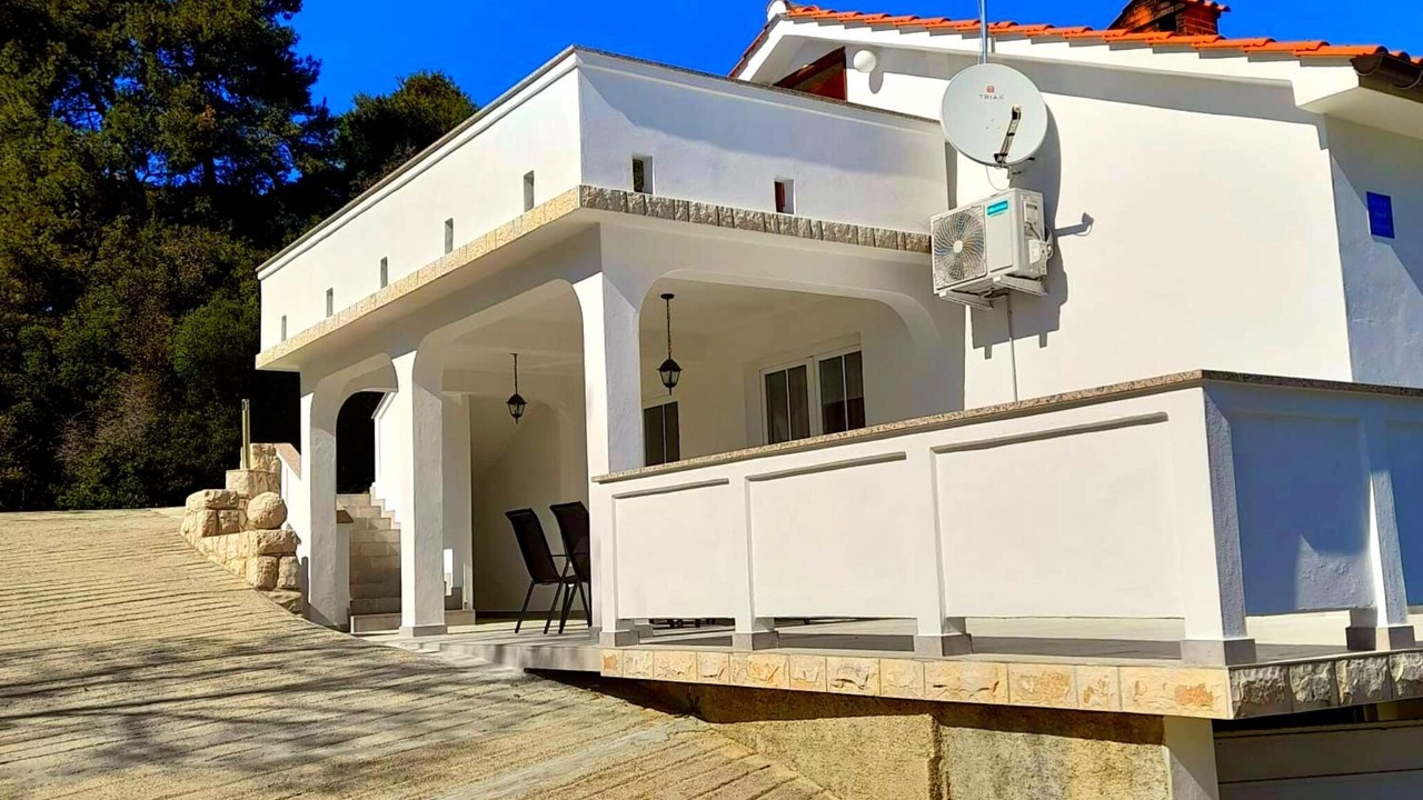 Photo of Outdoor in Suha Punta