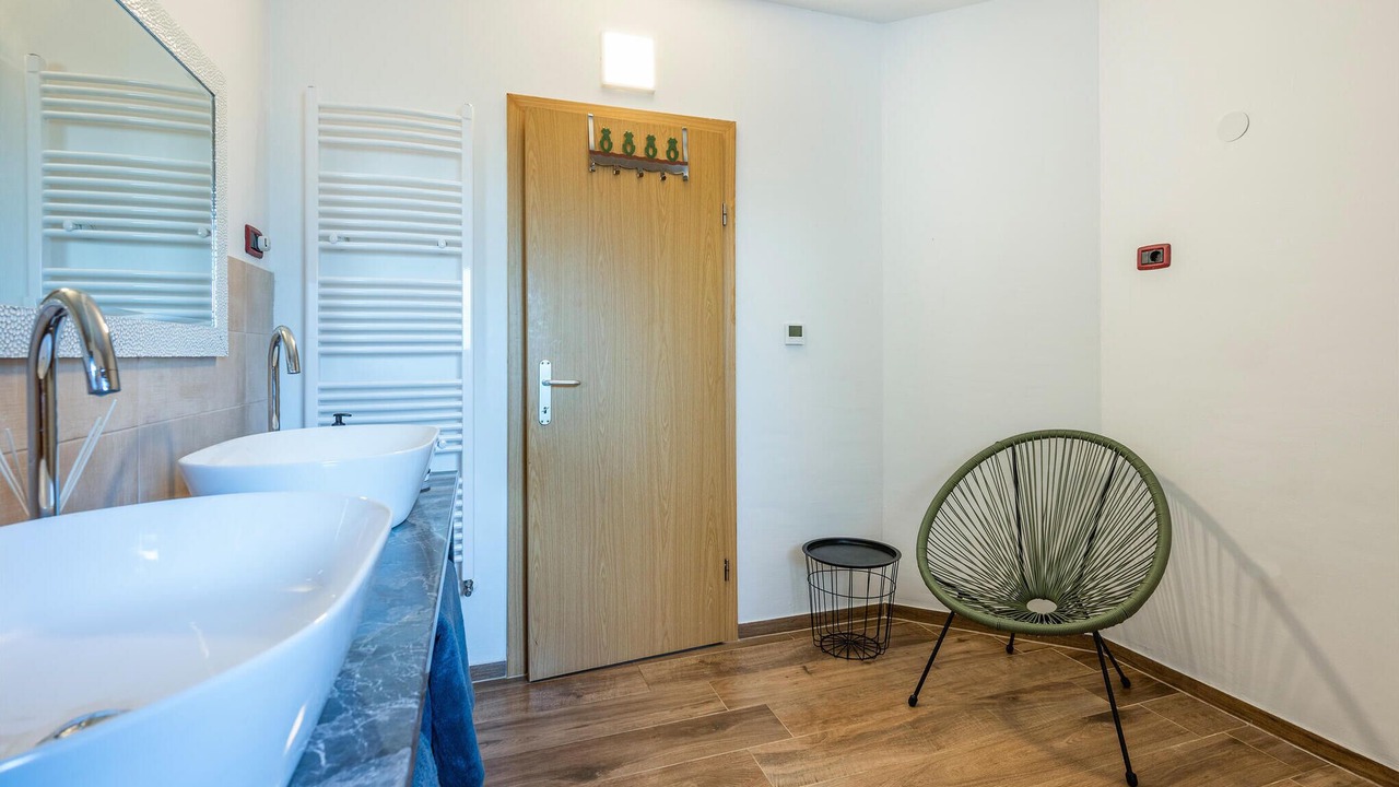 Photo of Bathroom in Pomer