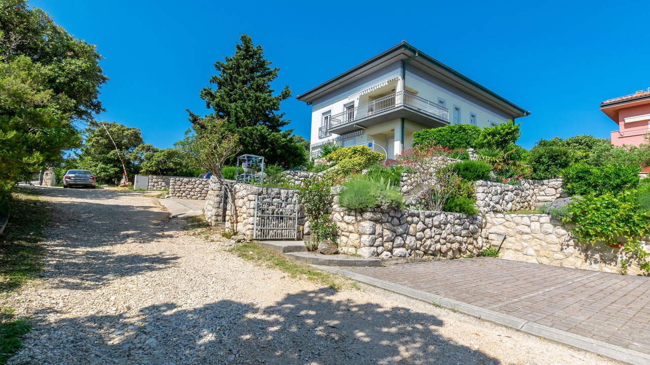 Photo of Outdoor in Suha Punta