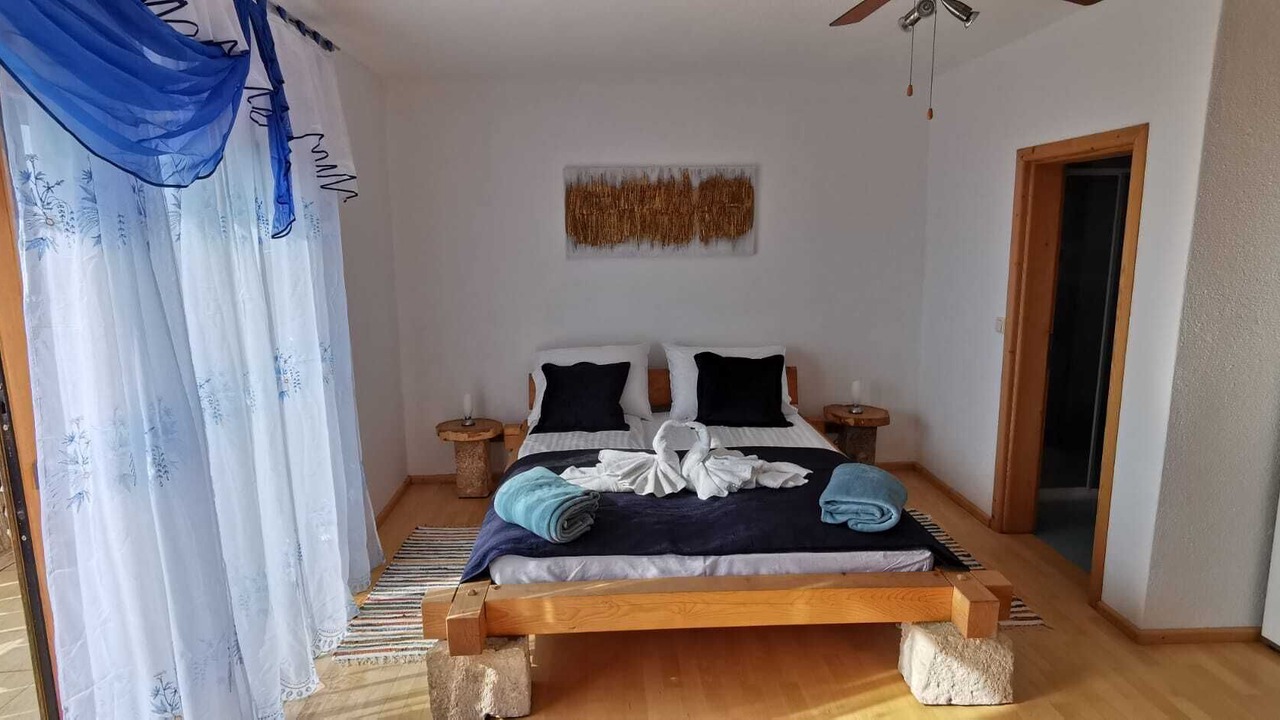 Photo of Bedroom in Obrs