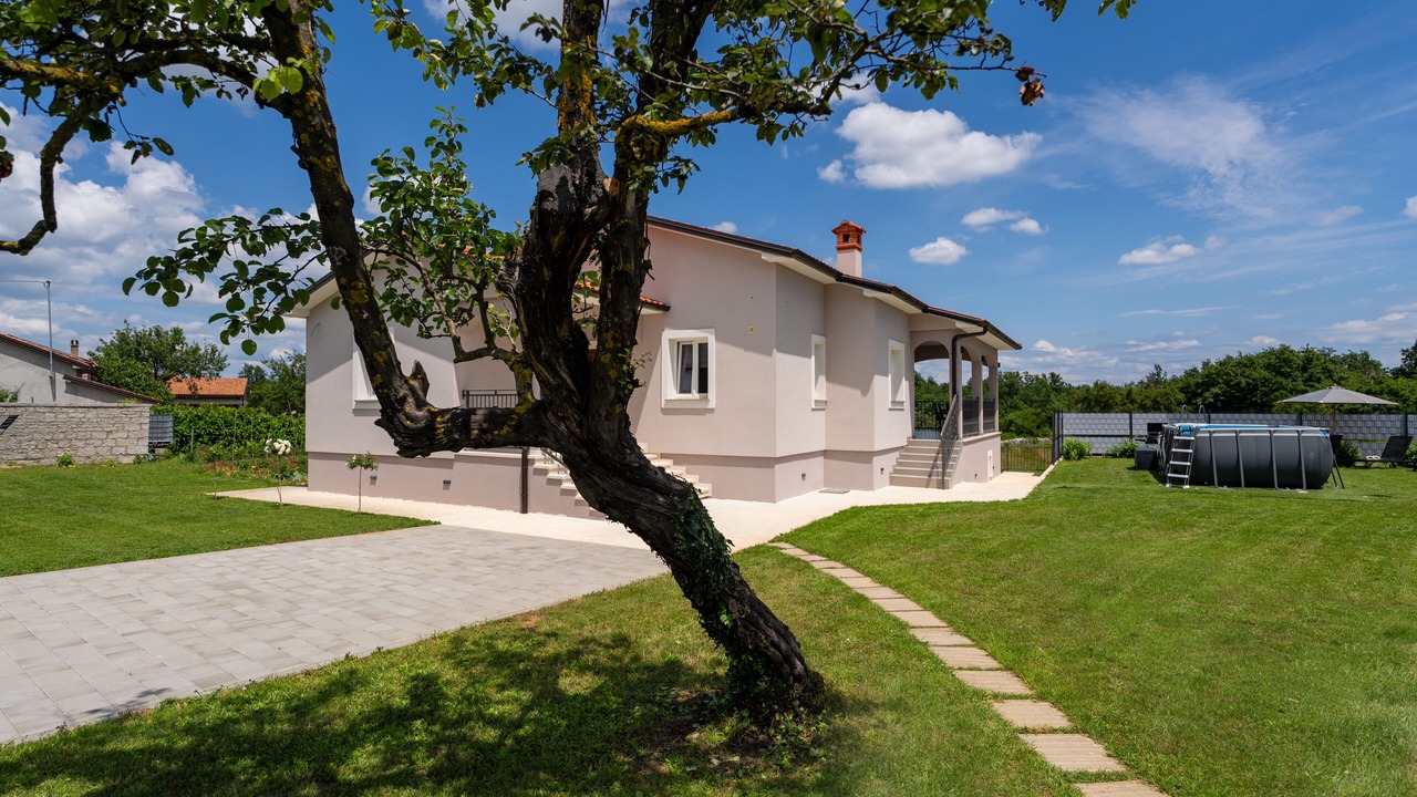 Photo of Outdoor in Zabrezani