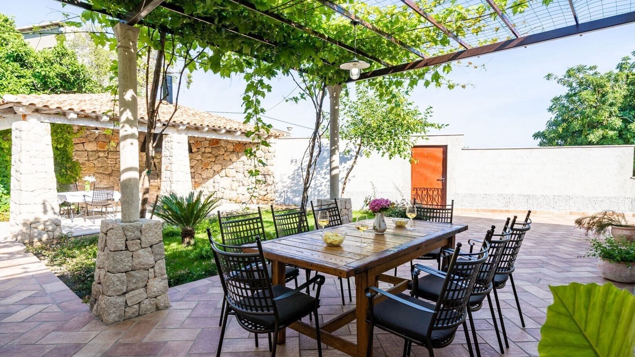 Photo of Outdoor in Molunat