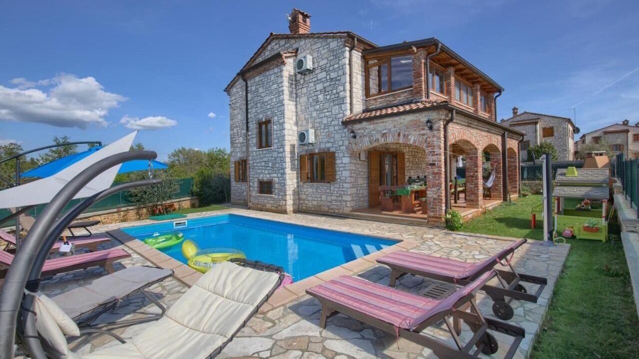 Photo of Outdoor in Cabrunici
