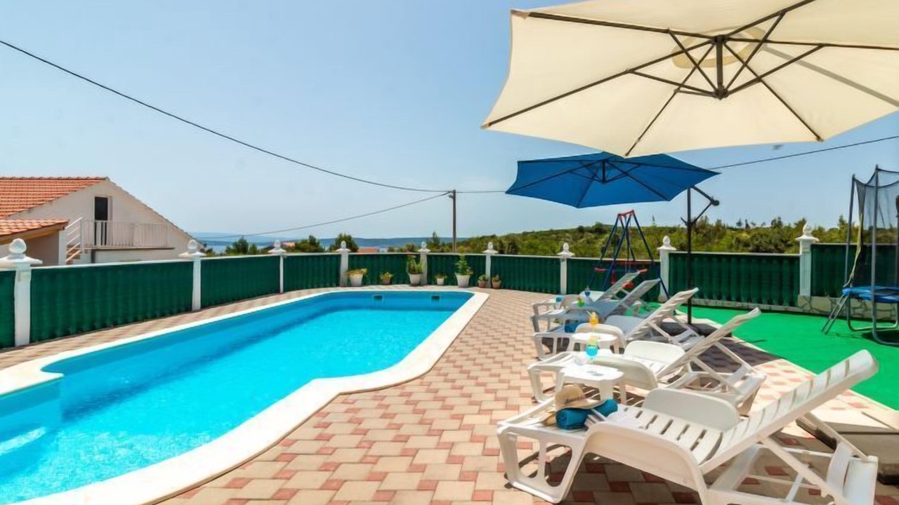 Photo of Outdoor in Rudine