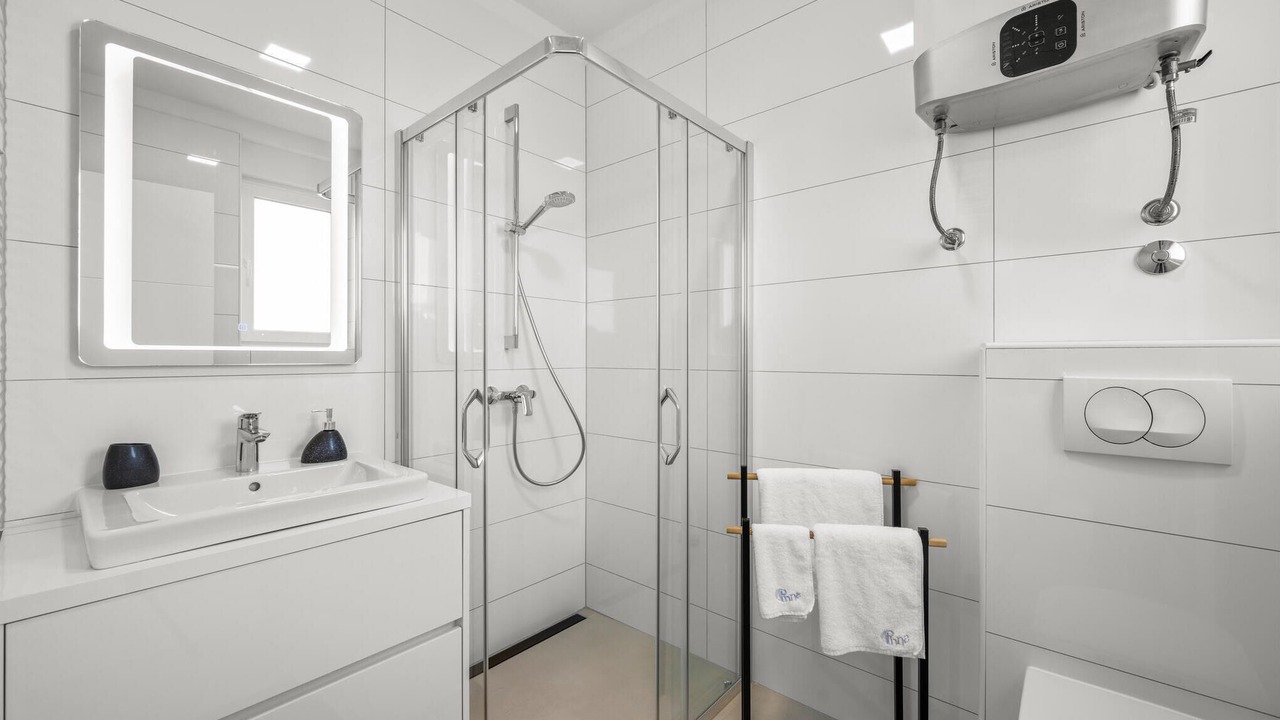 Photo of Bathroom in Srima