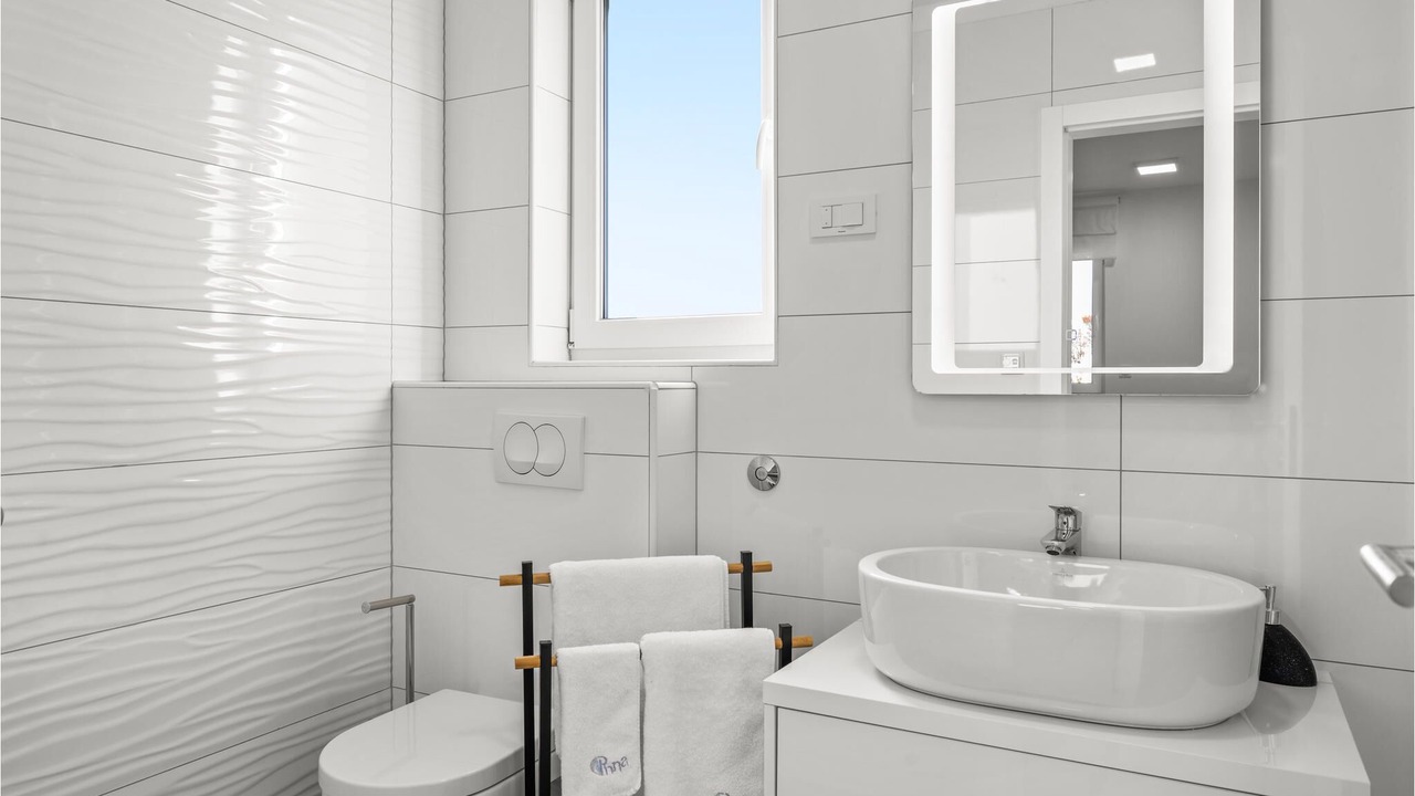 Photo of Bathroom in Srima