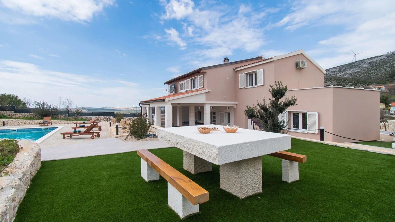 Photo of Outdoor in Danilo