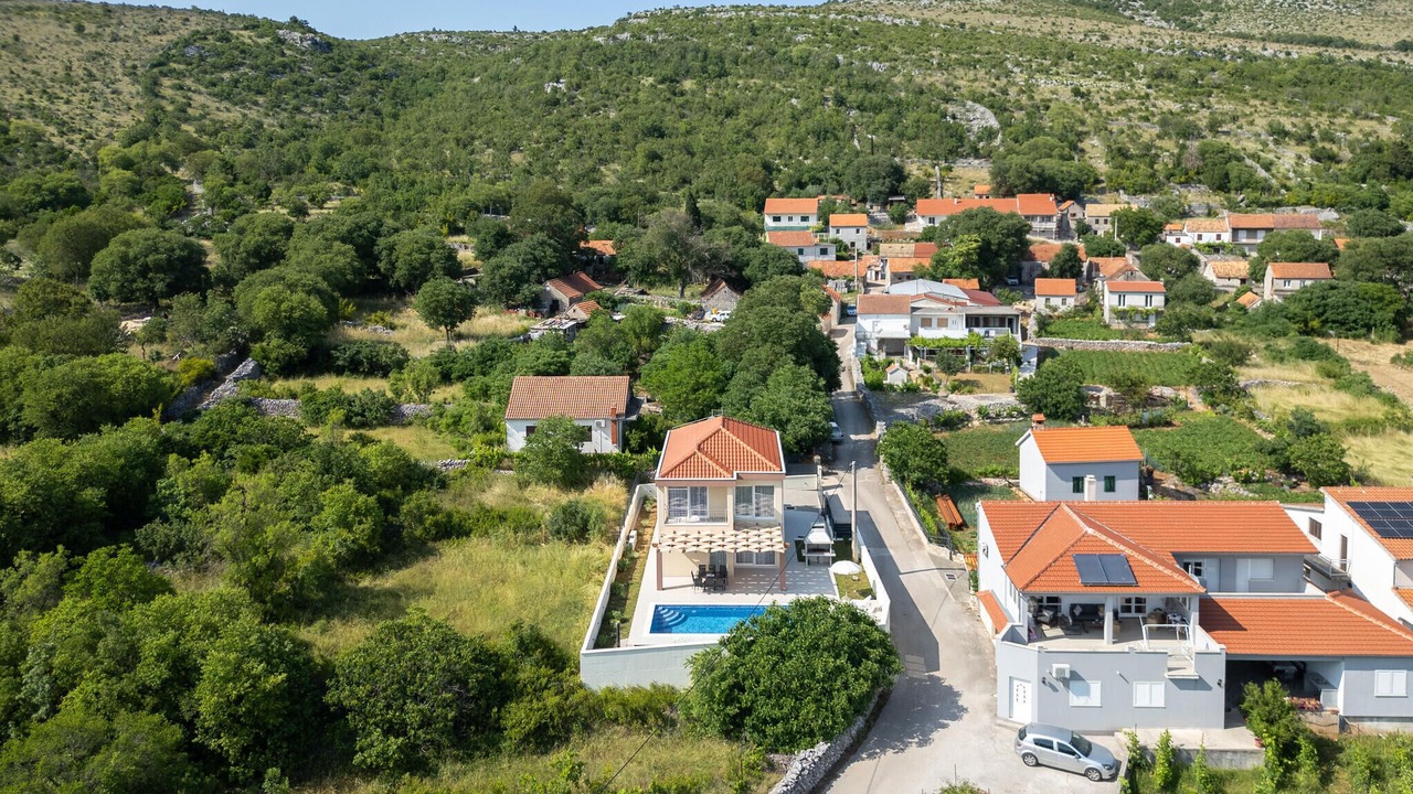 Photo of Others in Primorski Dolac