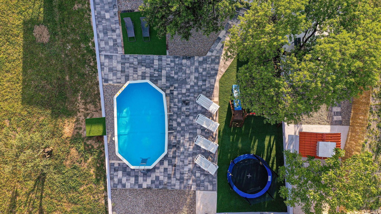 Photo of Outdoor in Vrsine