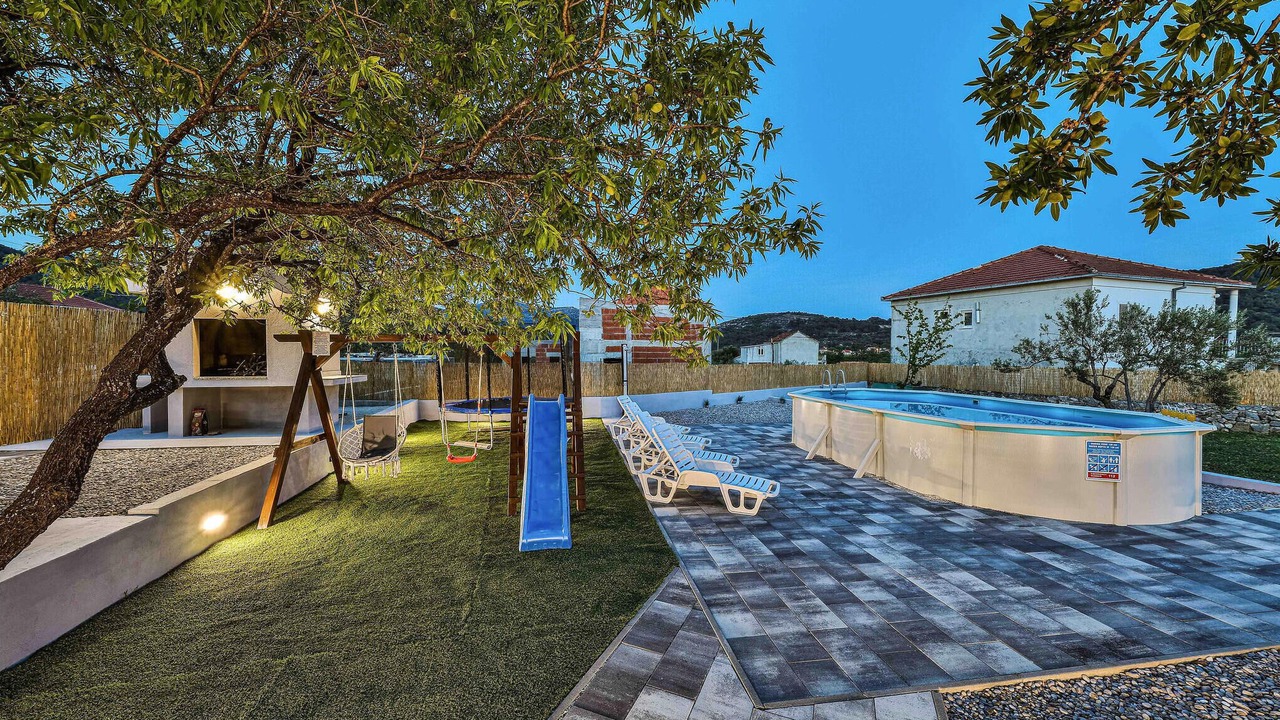 Photo of Outdoor in Vrsine