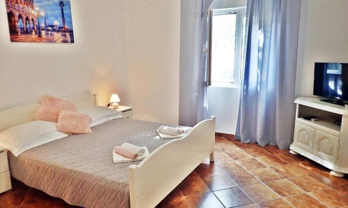 Photo of Bedroom in Seline