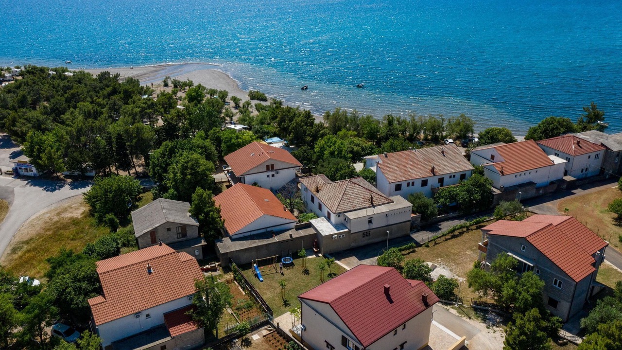 Photo of Others in Seline