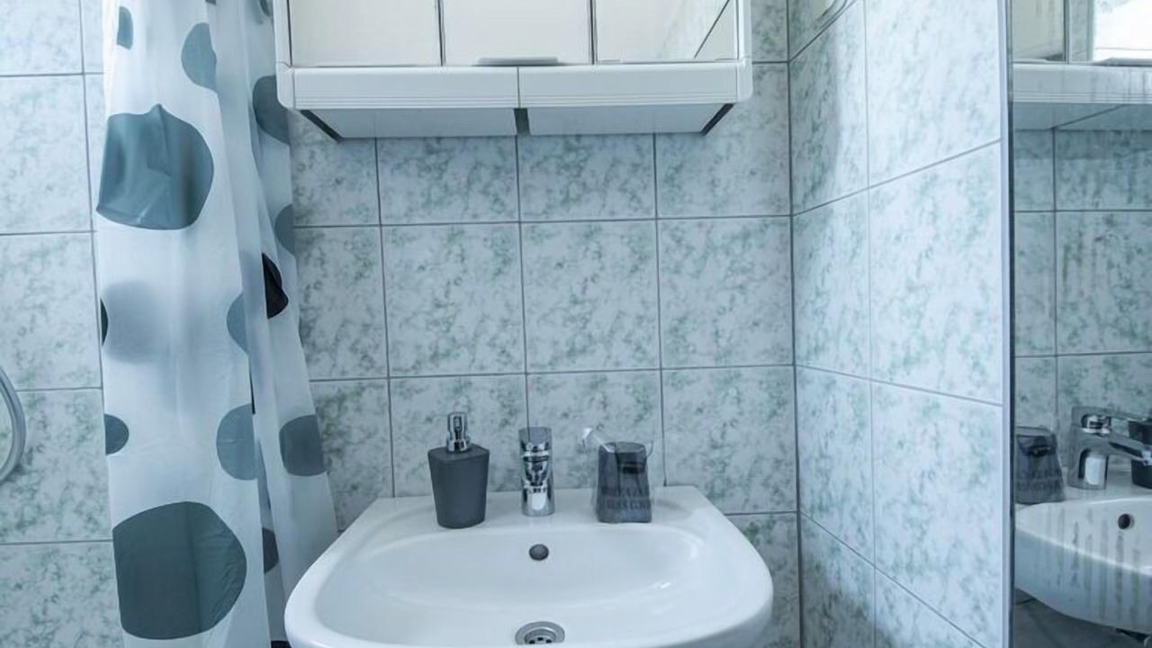 Photo of Bathroom in Seline