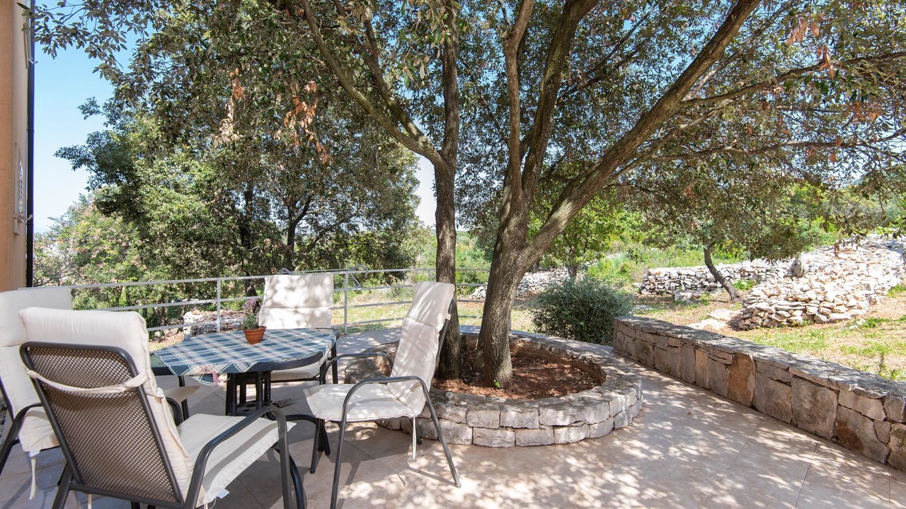 Photo of Outdoor in Loviste