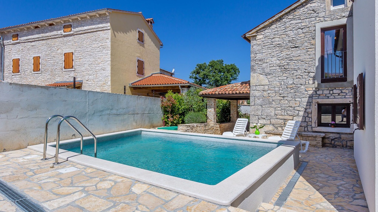 Photo of Outdoor in Peresiji