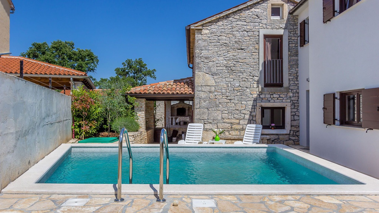 Photo of Outdoor in Peresiji