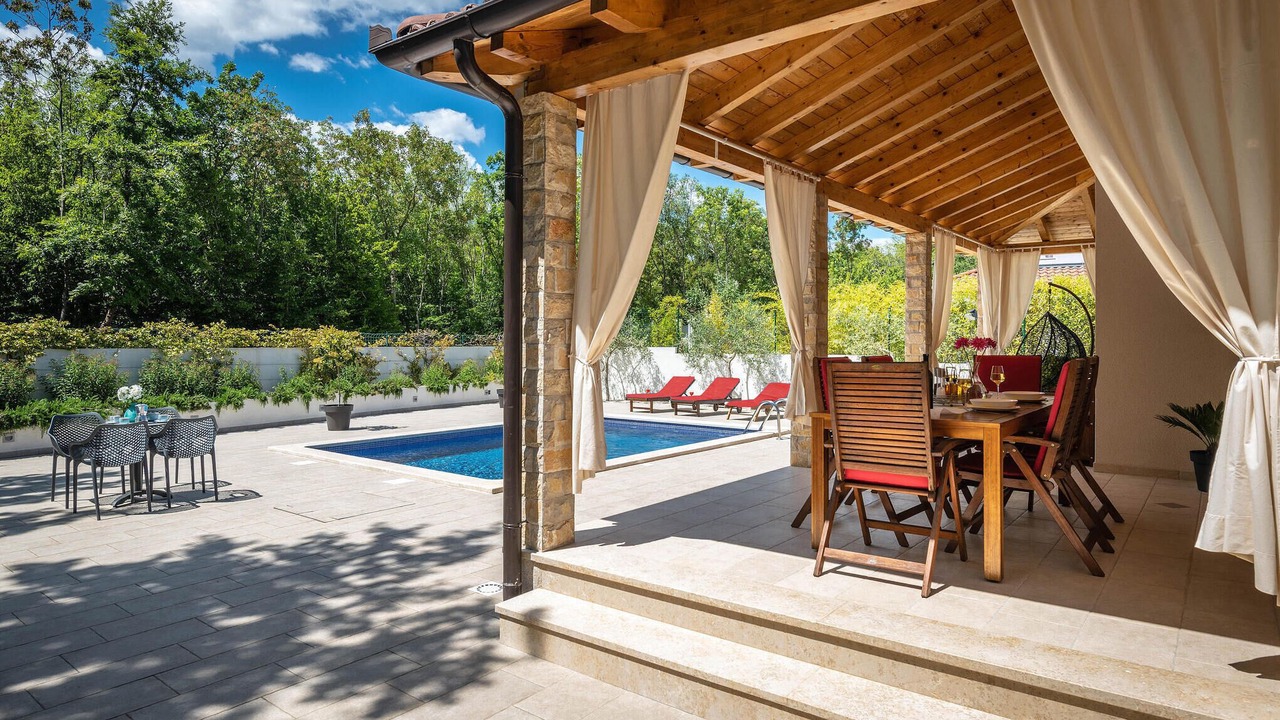 Photo of Outdoor in Belavici