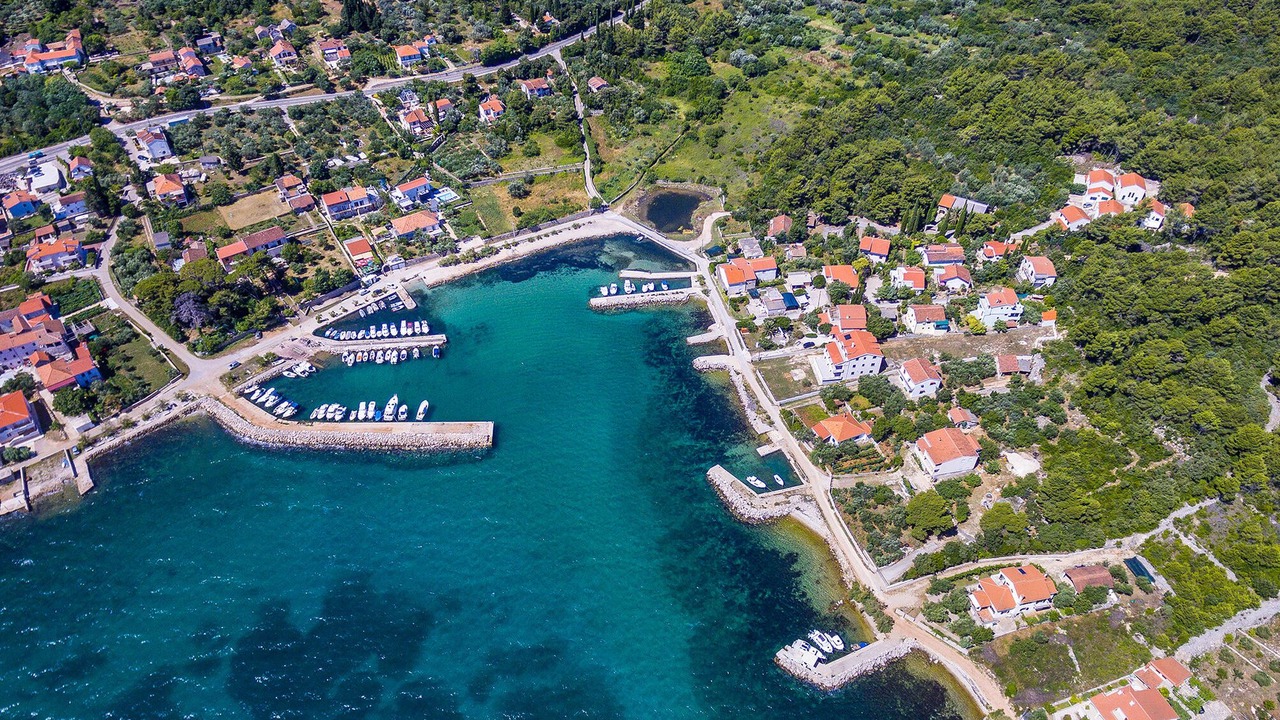 Photo of Others in Zdrelac