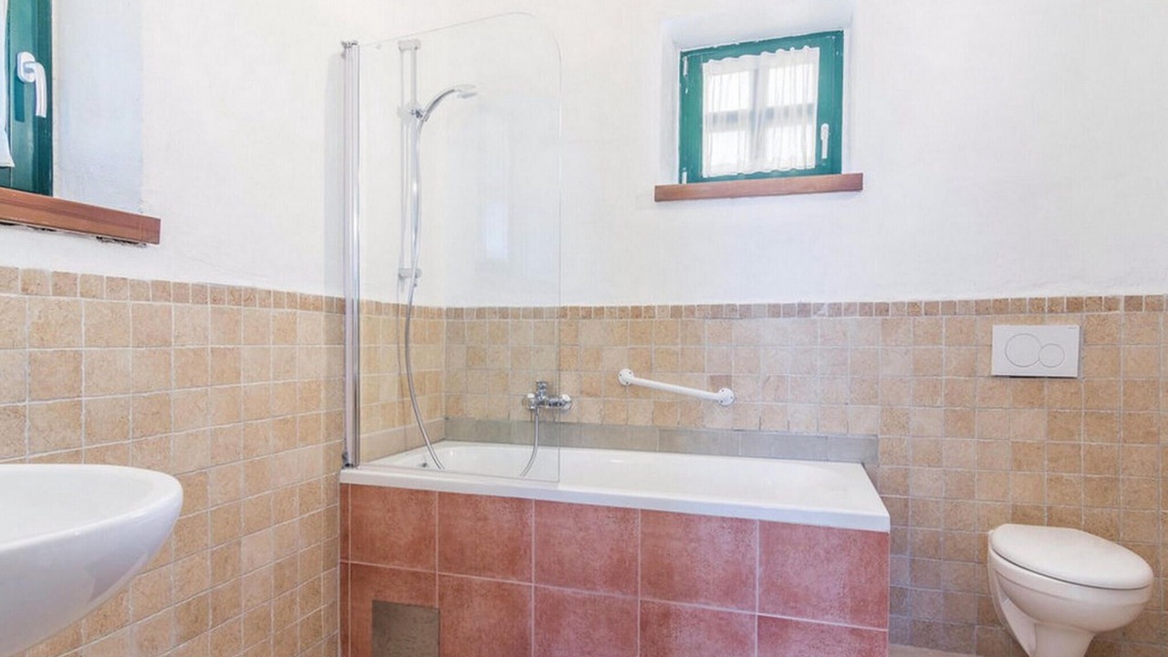 Photo of Bathroom in Mofardini