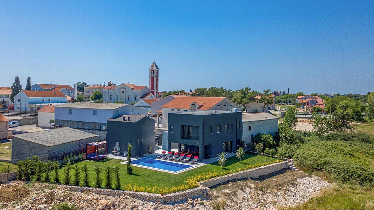 Photo of Others in Zemunik Donji