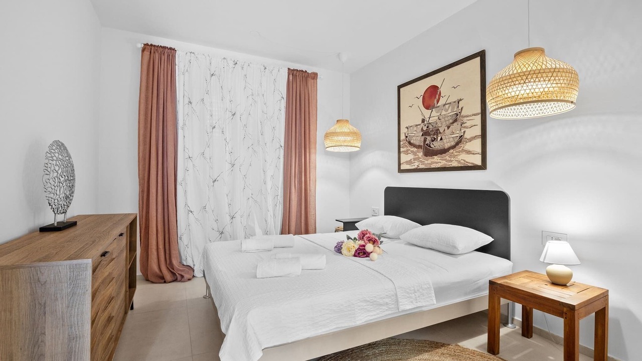 Photo of Bedroom in Cres